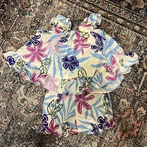 NWOT Hawaiian Print 2pc Set